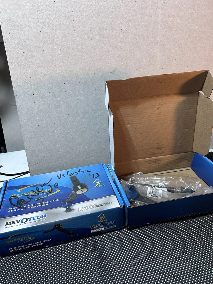 2013 Hyundai Veloster 领带杆末端套装 — 第 1/1 张图片