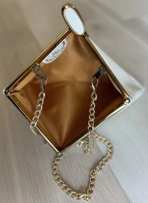 Bolsa de mão pequena de couro branca vintage ETRA ferragem dourada excelente - Imagem 1 de 4