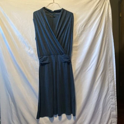 Платье Prana без рукавов синее женское M собранная талия низкий вырез V-образный вырез  - Изображение 1 из 4