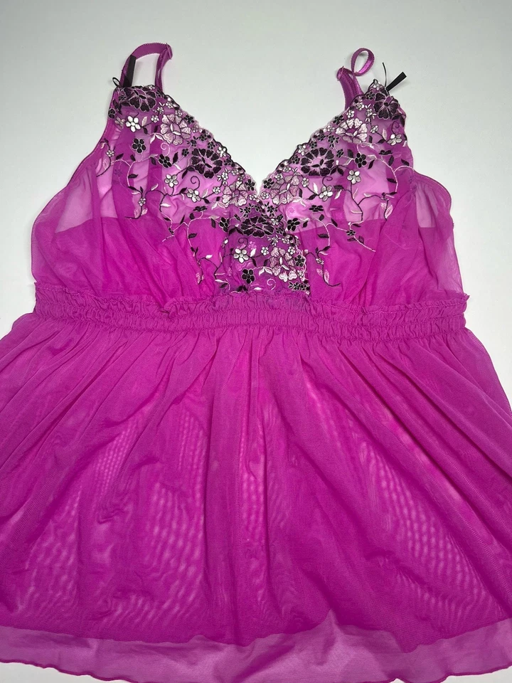 Cami sexy feminina Cacique bordada elástica floral rosa tamanho 26 28 - Imagem 1 de 4