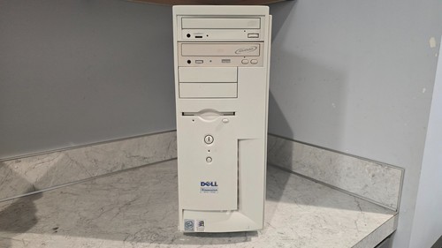 Foto 1 di 8