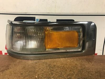 1996 LINCOLN TOWN CAR LEFT/DRIVER CORNER LIGHT #181 - Image 1 of 4