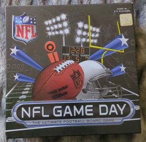 NFL Game Day The Ultimate Football Board Games - 100% Complete - Picture 1 of 2