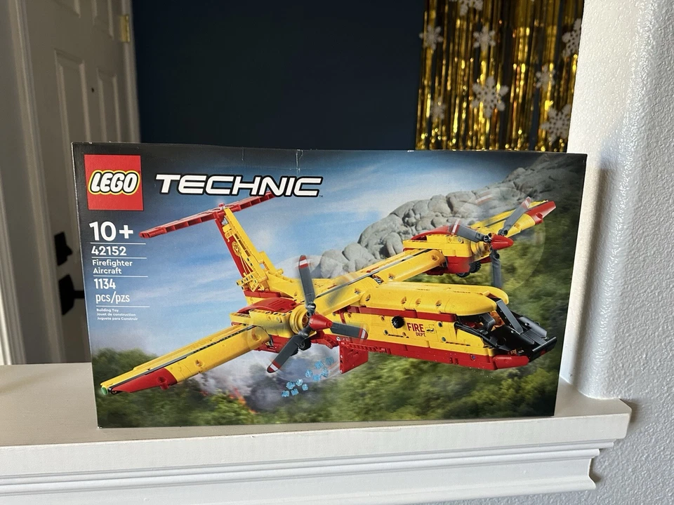 LEGO 42152 Technic Firefighter Aircraft Model Airplane Retired NEW Free Ship - Image 1 of 4