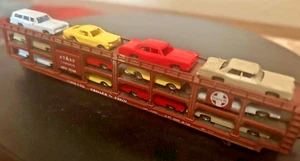 SANTA FE 89ft OPEN TRI-LEVEL AUTO Carrier con AUTO - Scala N - "SANTA FE" RTR RARO - Foto 1 di 4