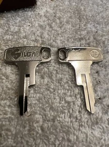 Lot Of 2 New Silca Hon 11R Taylor H76W Ilco HD12 Honda Motorcycle Key Blank - Picture 1 of 2