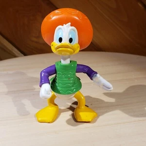 Walt Disney Donald Duck Epcot Center 3.5" PVC Figure Vintage 90’s Sombrero - Picture 1 of 6