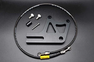 Triumph Bonneville Rear Caliper relocation bracket - Black - Bild 1 von 10