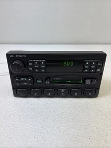 Radio casete AM/FM Ford Ranger Explorer 2002-2004 OEM 3L3T-19B132-AB PROBADO - Imagen 1 de 13