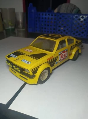 OPEL KADETT GTE RALLY BURAGO 1/24 - Photo 1/4