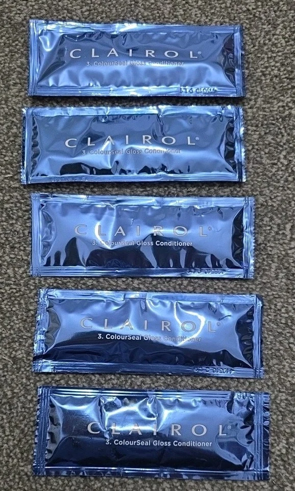 Nice N Easy Clairol Colour Seal Gloss Conditioner 5 Individual Sachets 15ml Each - Image 1 of 1