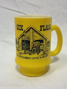 Vintage Milk Glass Pedestal Coffee Mug Souvenir Six Flags Amusement Missouri MO - Picture 1 of 7