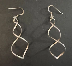 VTG 925 Sterling Silver Earrings Swirl Artisan Pierced Earrings - Picture 1 of 5