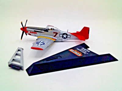 2000 MATCHBOX COLLECTIBLES PLATINUM EDITION NORTH AMERICN P-510 MUSTANG Aircraft - Image 1 of 4