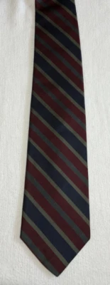 Corbata a Rayas Ferrell Reed Seda AZUL MARINO ROJO VERDE HECHA A MANO INGLATERRA USADA EN EXCELENTE ESTADO Foto 1 de 2