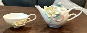 Franz Collection Water Lily Small Teapot FZ00816 & Cup FZ00774 Porcelain Floral - Picture 1 of 10