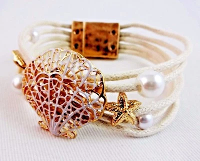 Pulsera Seashore Concha Dorada Blanco Perlas Simuladas Cuerda Hilos Cierre Magnético Foto 1 de 4