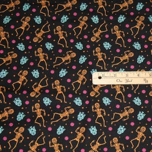  Halloween Star Wars Sugar Skull Droid C3PO R2D2 Fabric  1/2 Yard   #73010978 - Picture 1 of 2
