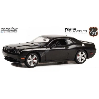 Dodge Challenger SRT8 1/18 2009 Nero Serie NCIS Los Angeles-Greenlight HWY-18040 - Immagine 1 di 2