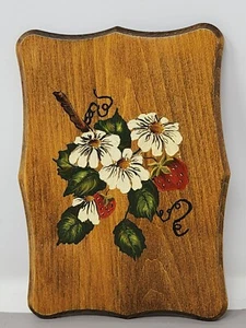 Targa da parete vintage in legno di fragole e fiori dipinta a mano decorazione - Foto 1 di 6
