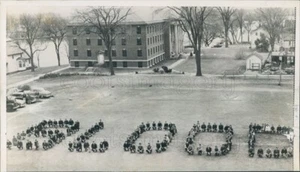 1953 Press Photo St Norbert College Students Spell Out Blood De Pere Wisconsin - Bild 1 von 2
