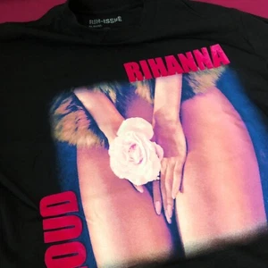 Rihanna Rih-Issue Vinyl Box Set T Shirt Unisex size m LOUD BRAND NEW - Picture 1 of 3