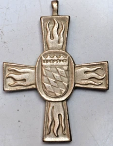 BAYERN: FEUERWEHR-VERDIENSTKREUZ VERDIENSTE IM FEUERLÖSCHWESEN, Cu-Ni, 19,3g S49 - Bild 1 von 2