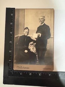 Ende 1800er Kabinettkarte älteres Paar Trauer viktorianisch identifiziert Adolf Weiss - Bild 1 von 3