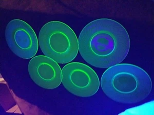 Six Vintage Uranium glass 8.25 Plates - Picture 1 of 4