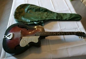 Eko Model 100/M degli anni '60, un modello vintage - Foto 1 di 5