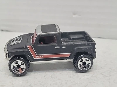 风火轮 2001 年悍马 H3T 黑色带红色条纹玩具汽车卡车 — 第 1/4 张图片