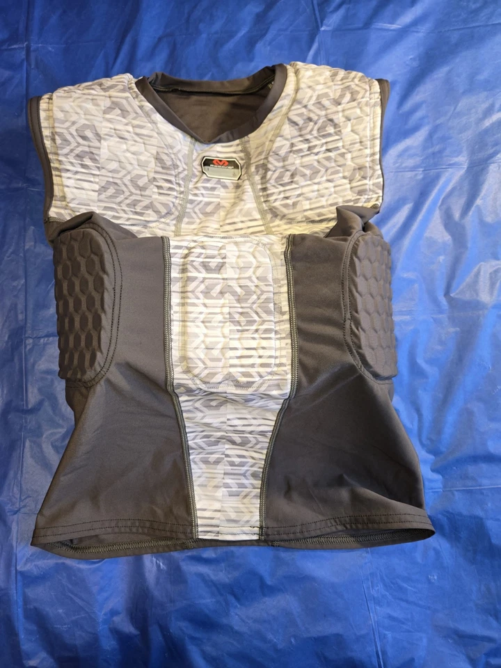 McDavid Niño’s Juvenil Talla L Hexpad Hexagonal Esternón Camisa Béisbol Protector de Pecho Foto 1 de 4