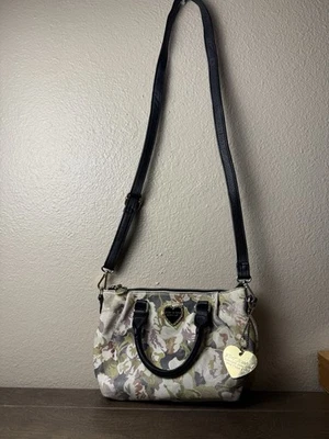 Bolso de Mano Pequeño Betsey Johnson Floral Verde Bandolera Informal Foto 1 de 4
