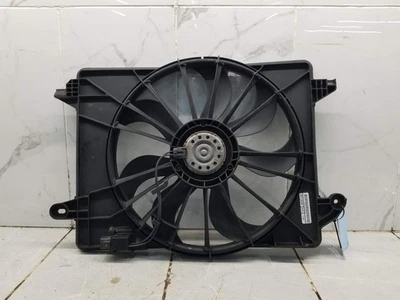 2013 克莱斯勒 300 发动机冷却风扇组件带电机 55111282AB #010876 — 第 1/4 张图片