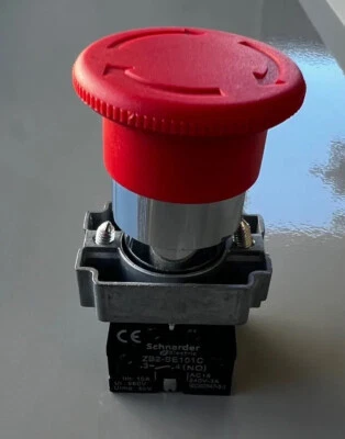 Interruptor pulsador de parada de emergencia con señal roja de 660 V de alta resistencia NC + SIN bloque de contacto Foto 1 de 4