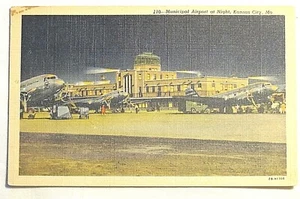 110 Municipal Airport at Night -- Kansas City M0 Vintage Linen Postcard - Picture 1 of 2