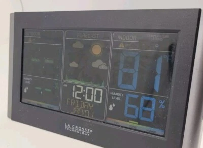 La Crosse Technology Color Weather Station C85845 No Sensor - Image 1 of 3