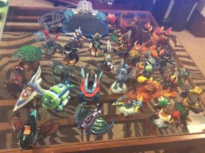 20 Sklander Lot Plus 5 Vehicles Portal And Some Acces. - Picture 1 of 5