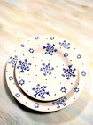 Gibson Blue Everyday Snowflake Plates includes 2 Dinner & 2 Desert Plates  