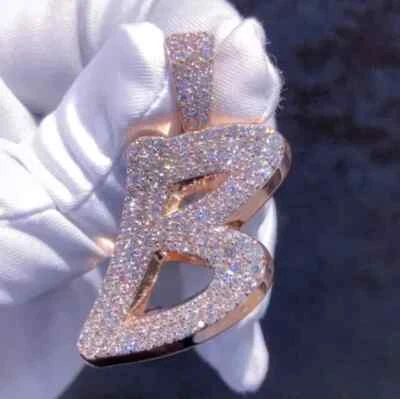 Colgante Moissanita Corte Redondo Letra Inicial "B" Chapado en Oro Rosa 14K Plata Foto 1 de 4