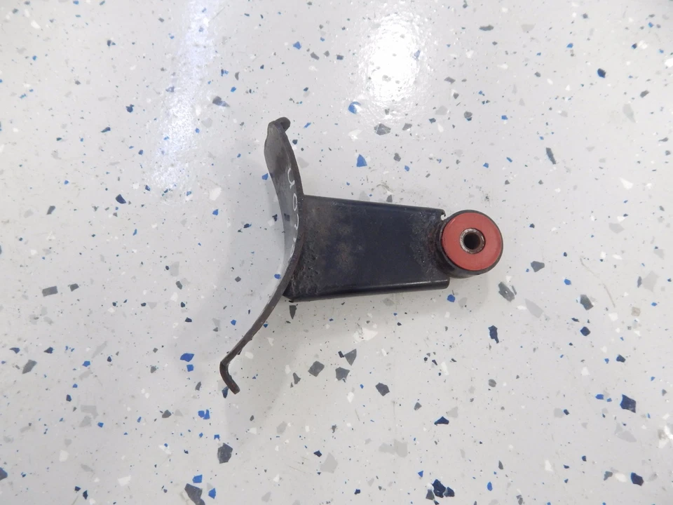 Arctic Cat 雪地摩托车 1998 - 2000 ZL 440 排气管支架 - 0712-264 — 第 1/1 张图片