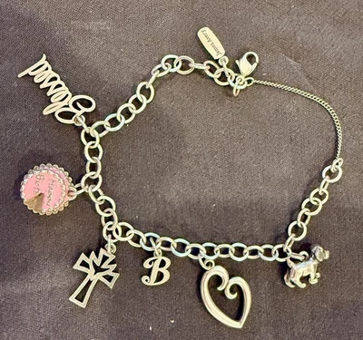 JAMES AVERY Charm Bracelet with SIX (6) James Avery CHARMS 925 Sterling Silver - Image 1 of 4