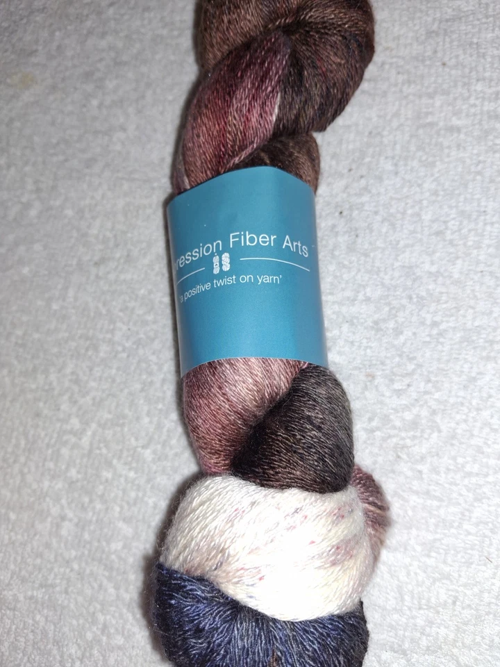 "Soulful" de Expression Fiber Arts seda camel y morera 500y Foto 1 de 4