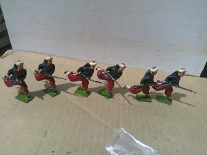 Britains 142, French Zouaves charging, vintage lead hollow cast, DJ - Picture 1 of 2