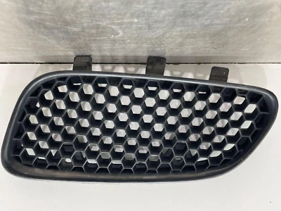 2002 Pontiac Grand Prix grade lateral esquerda embutida no para-choque 10283641 1997-2003 - Imagem 1 de 4