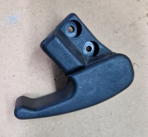 SEAT LEON CUPRA R MK1 KAPUZENHAUBE ENTRIEGELUNGSHEBEL GRIFF 1H2823533 - Bild 1 von 2