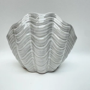 Place and Time Clam Shell Vase - Shell Pot - Beach Decoration - AirBNB Decor - Picture 1 of 5