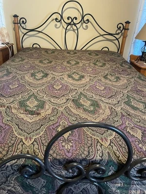 New Ralph Lauren Archival Collection - Multicolored Reversible F/Q Comforter - Image 1 of 4