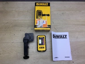 DEWALT DE0892 Receptor/Detector Láser, I33123 - Imagen 1 de 6