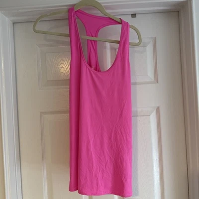 Tanque deportivo Lilly Pulitzer Luxletic rosa brillante talla grande usado Foto 1 de 4